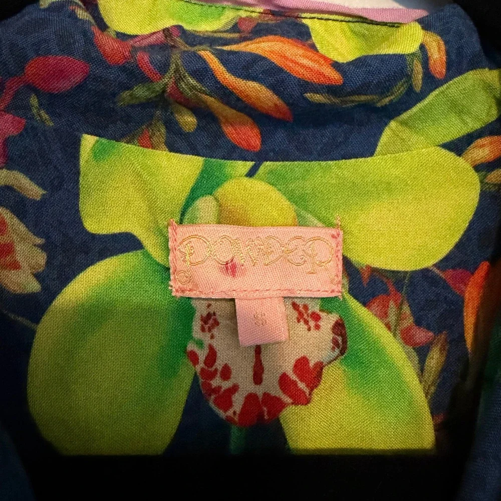 Powder pajamas button